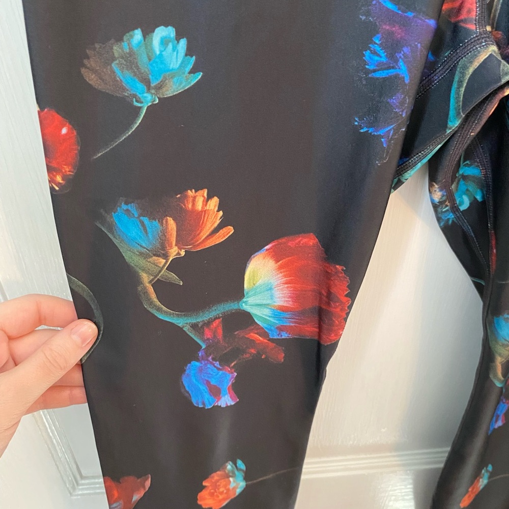 Floral NIKE dry-fit leggings - Picture 4 of 4